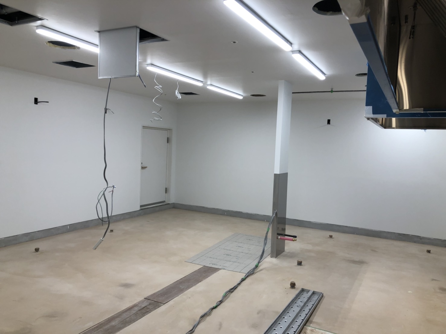 大阪　内装工事