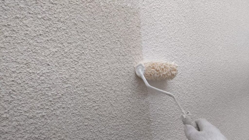 外壁下塗り塗布1回目