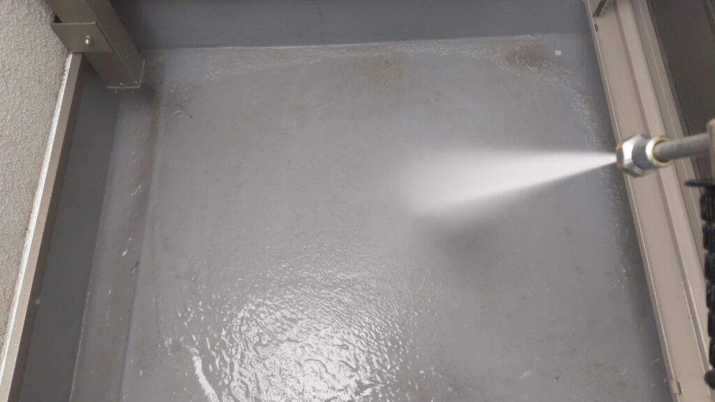 ベランダ高圧洗浄