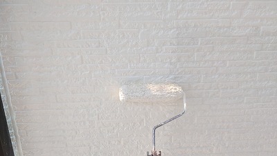 外壁塗装<br />中塗り・パーフェクトセラミックトップG