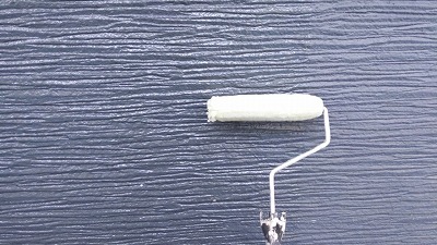 外壁塗装<br />下塗り・水性パーフェクトシーラー