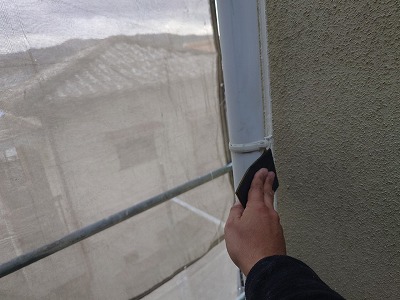 竪樋　ケレン・下地処理